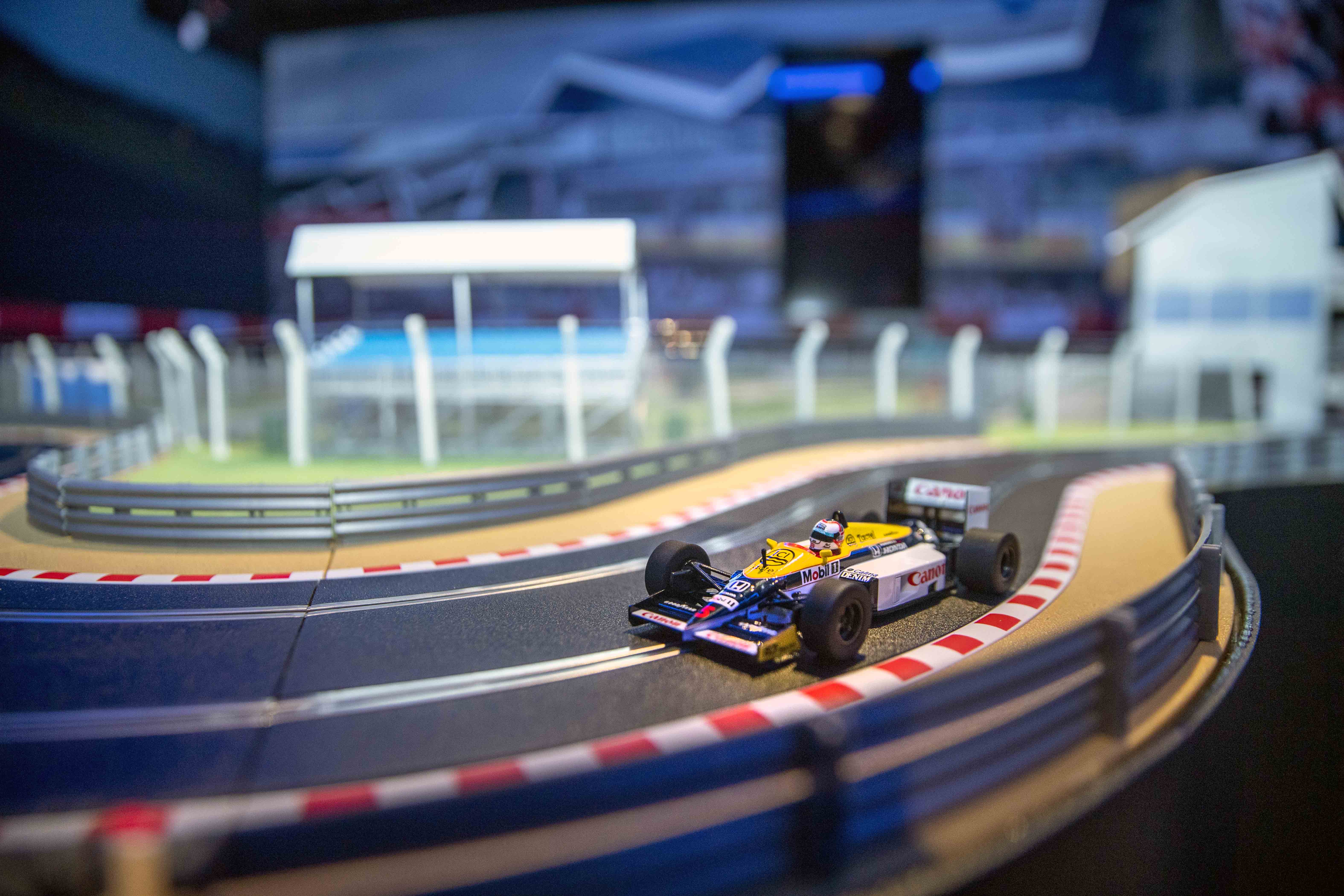 Silverstone store scalextric track